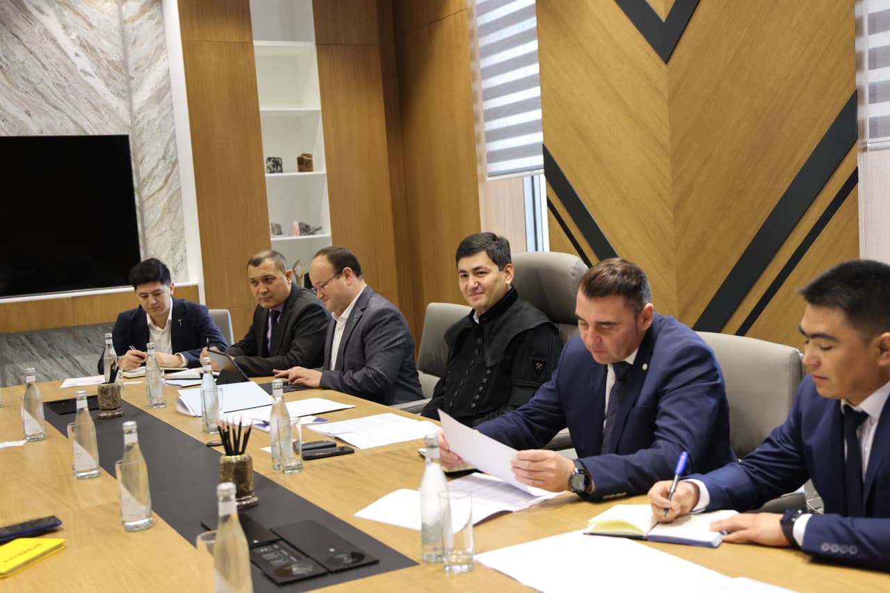 A meeting with representatives of Adani Group was held