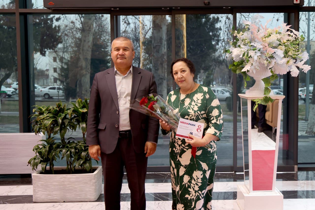 A festive mood in the Ministry of Mining Industry and Geology