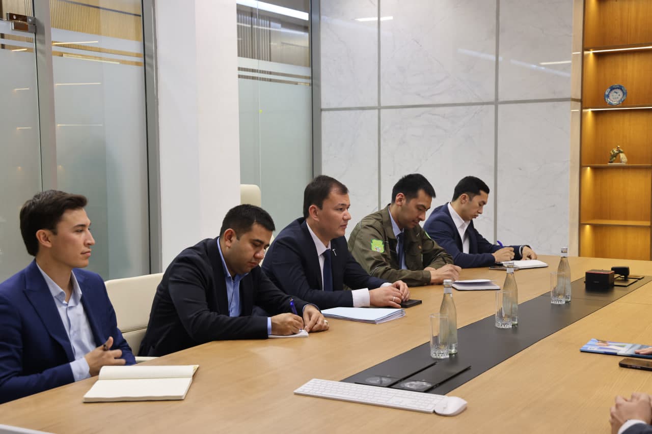 A meeting with members of the Youth Parliament was held