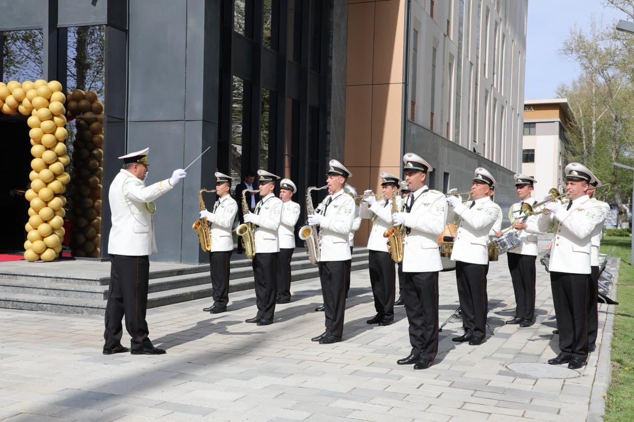 A press tour to the new building of the State Institution ‘Museum of Geology’ was organised