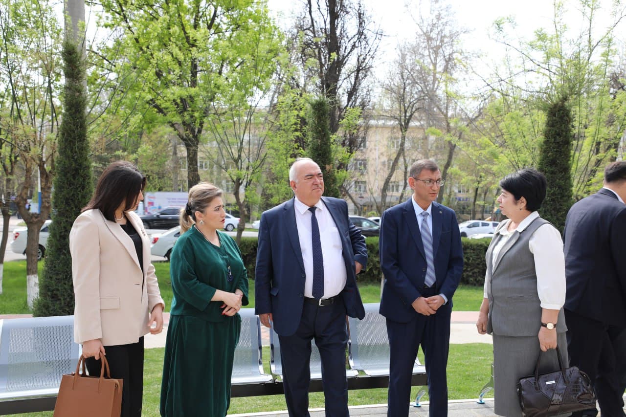 A press tour to the new building of the State Institution ‘Museum of Geology’ was organised