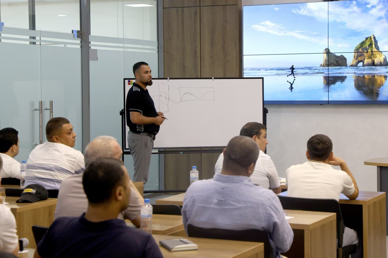 The Ministry of Mining Industry and Geology held a dialogue with entrepreneurs