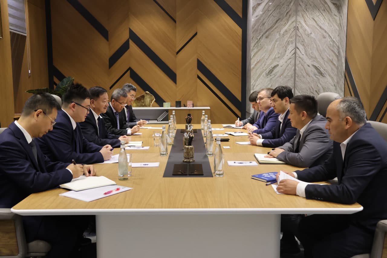 On meeting with the delegation headed by the Chairman of CGNPC Ya Changli