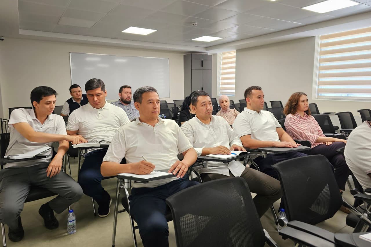 Проведен международный семинар по использованию ГИС и дистанционного зондирования в геологических исследованиях