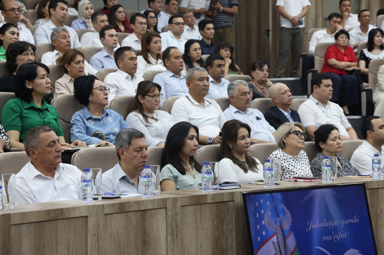 Meeting on the theme “Enlightenment Against Ignorance” held at the Ministry of Mining Industry and Geology