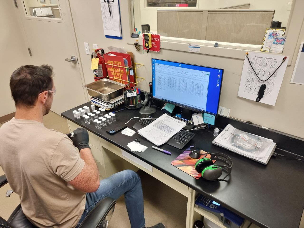 Delegation of the Institute of Mineral Resources (MRI) familiarises itself with the activities of the FLSmidth Mineral Testing and Research Center (MTRC)