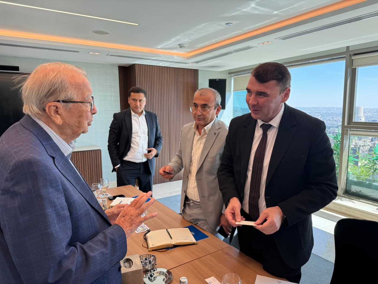 Расширяется сотрудничество Узбекистана и Иордании в сфере геологии