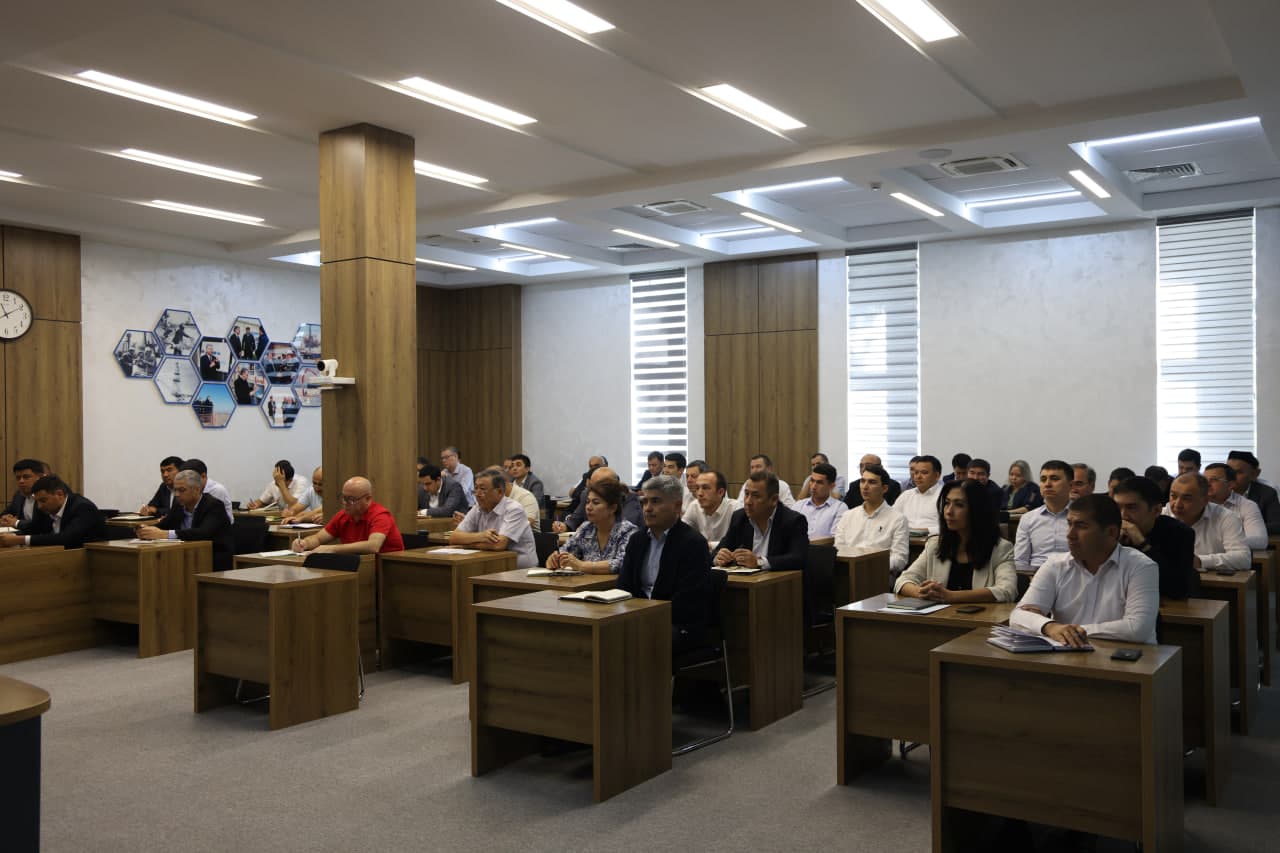 A Seminar on Combating Corruption Held at the Ministry of Mining Industry and Geology
