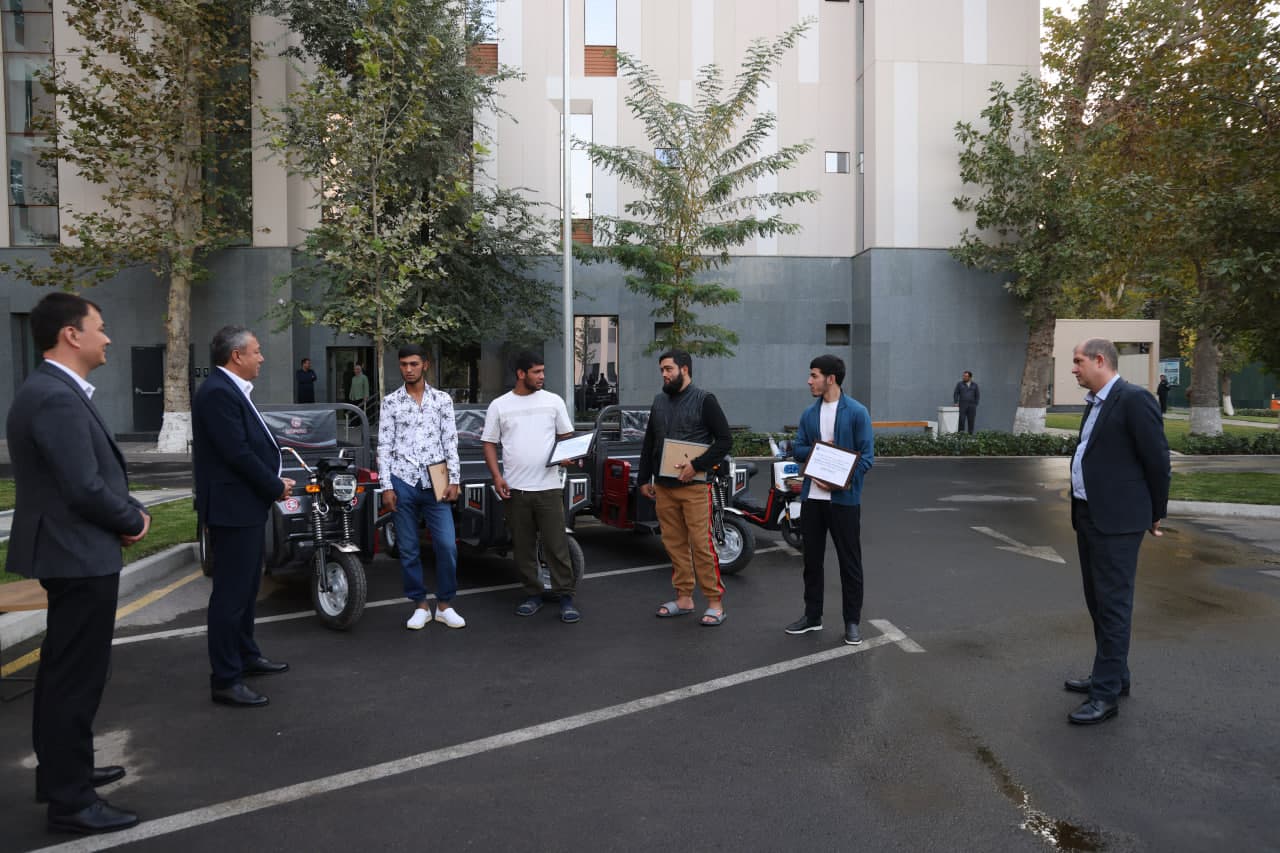 A meeting was held at the Ministry of Mining Industry and Geology with young people from the Bektemir district assigned to the Ministry