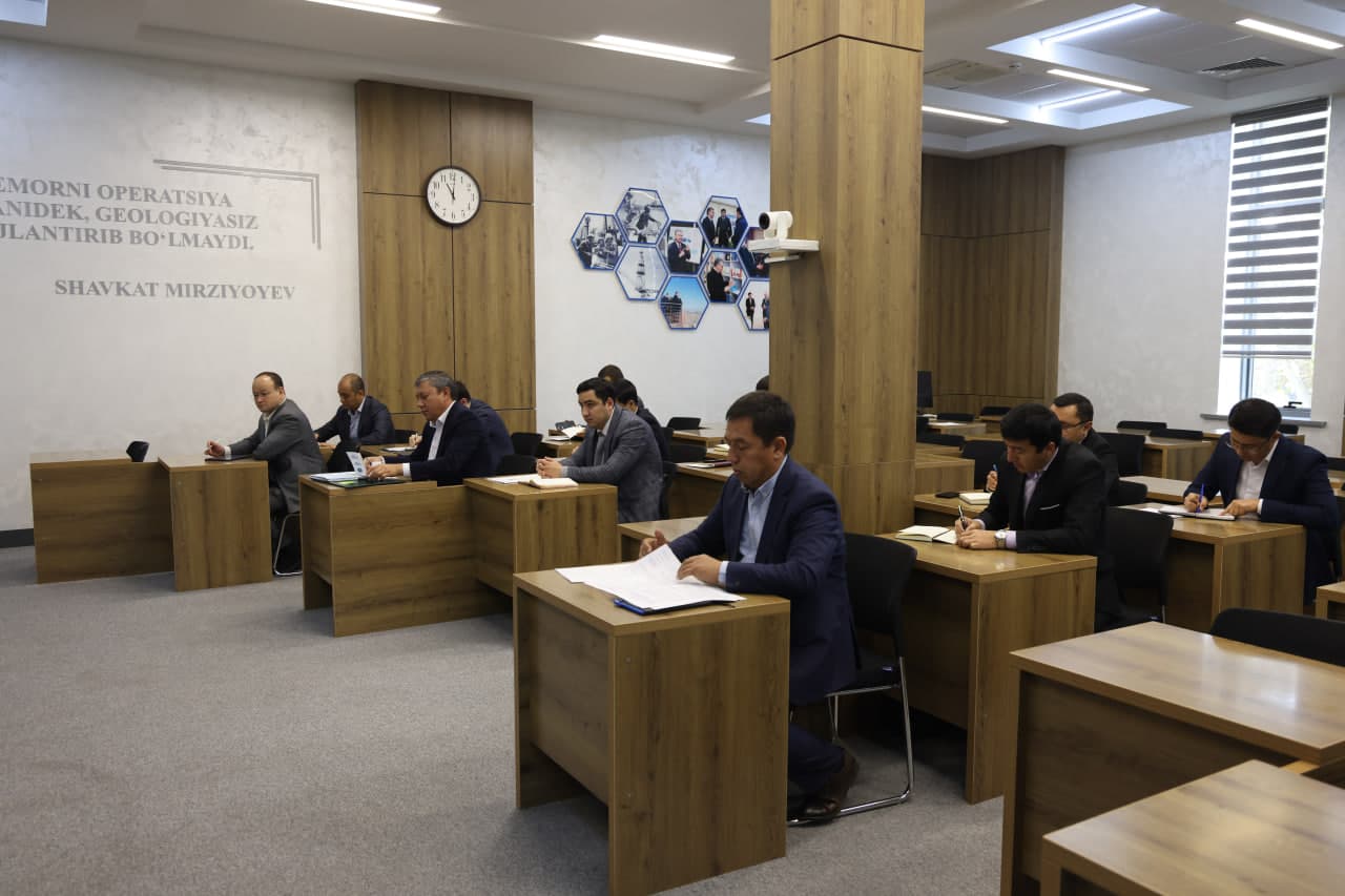 Kon-geologiya vazirligida tanqidiy-tahliliy ruhdagi yig‘ilish bo‘lib o‘tdi