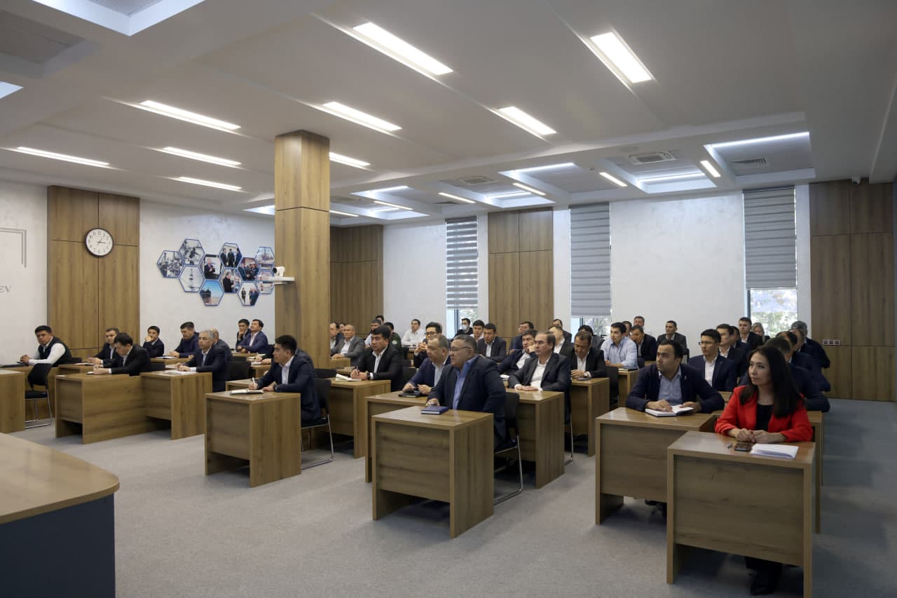 Togʻ-kon sanoati va geologiya vazirligida korrupsiyaga qarshi kurashishga qaratilgan seminar oʻtkazildi