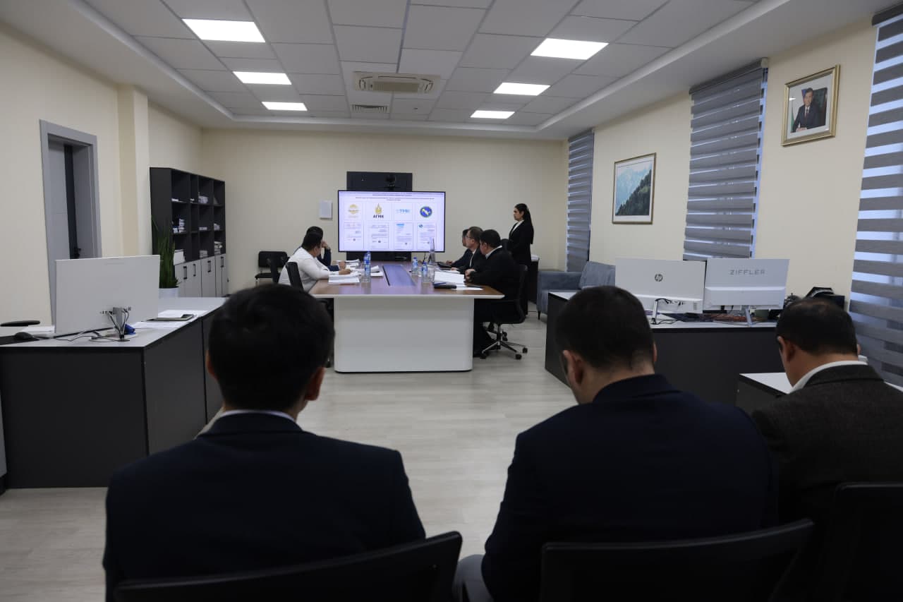 На заседании ГКЗ утверждены методические указания и инструкции, регламентирующие геологоразведочные работы, а также запасы различных видов полезных ископаемых