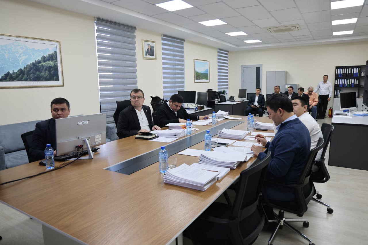 На заседании ГКЗ утверждены методические указания и инструкции, регламентирующие геологоразведочные работы, а также запасы различных видов полезных ископаемых