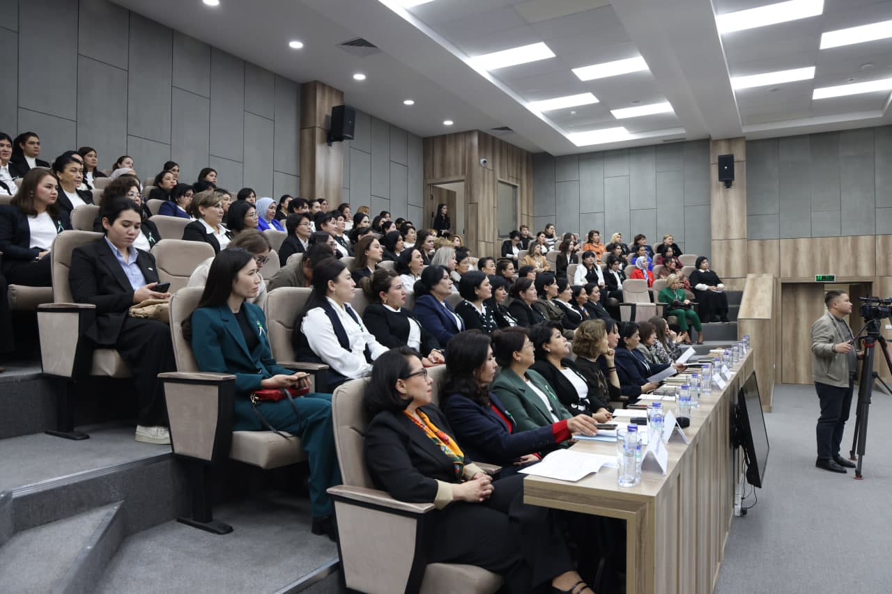 Meeting of the International Community of Women Leaders Held at the Ministry
