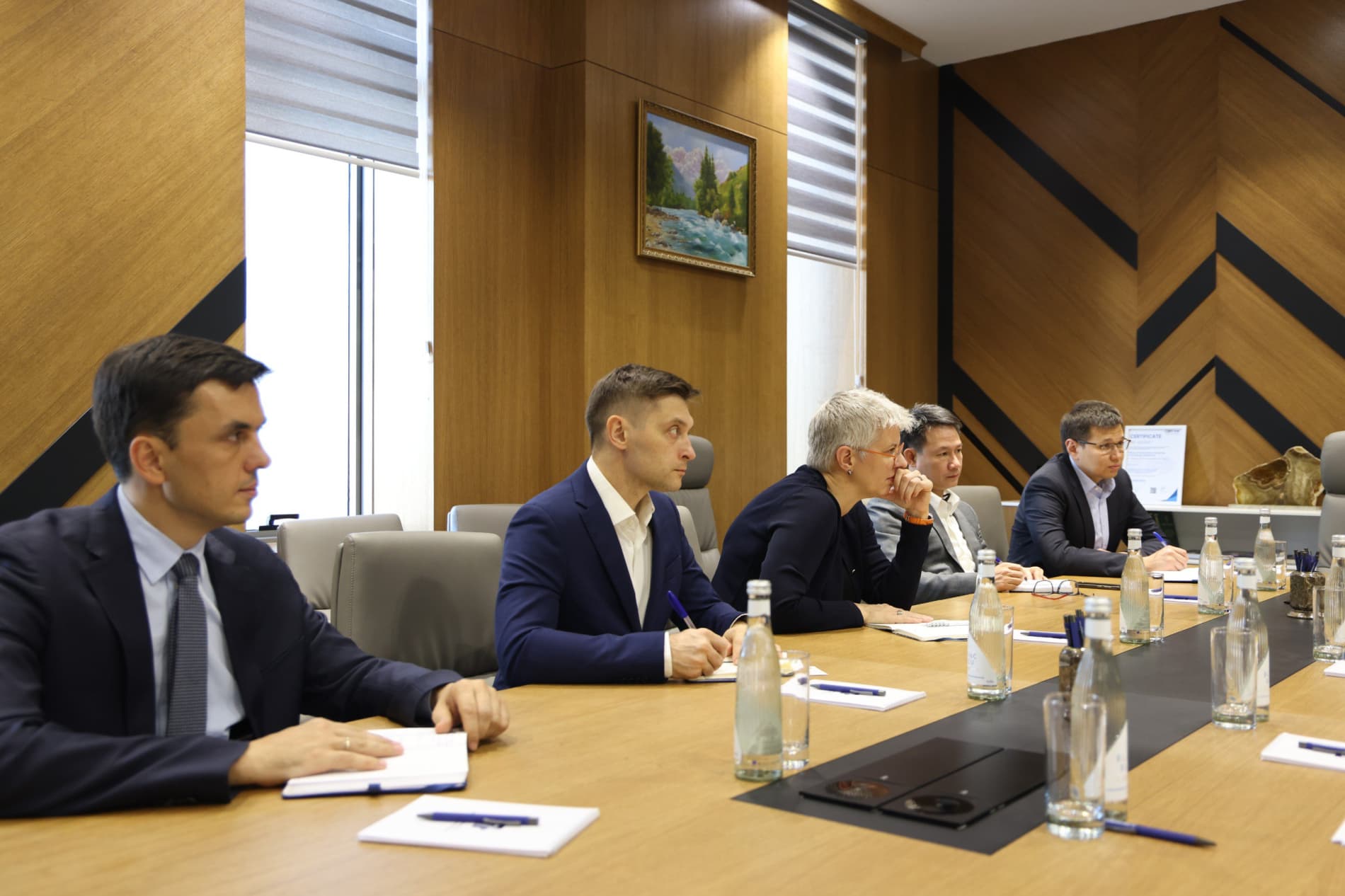 A meeting was held with a delegation led by the Vice President of SLB