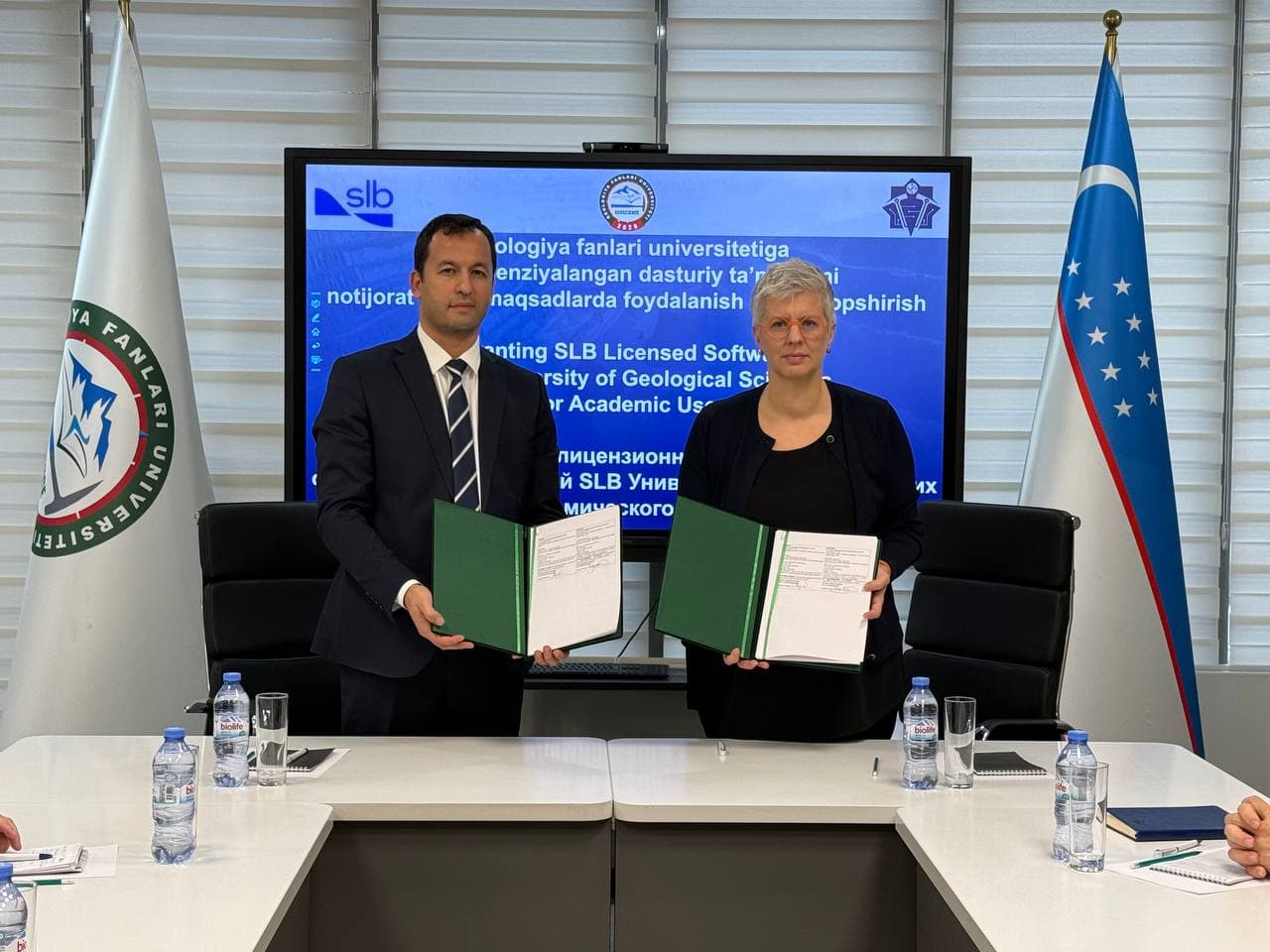 A meeting was held with a delegation led by the Vice President of SLB