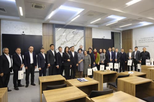 “Ulug‘ xalq qudrati jo‘sh urgan zamon” shiori ostida madaniy-ma’rifiy tadbir bo‘lib o‘tdi