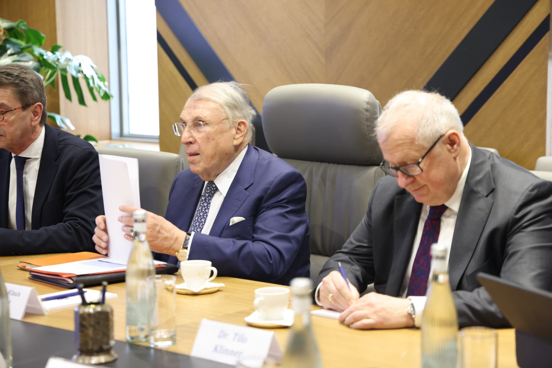 Обсуждены перспективы сотрудничества с компанией Mangold Consulting