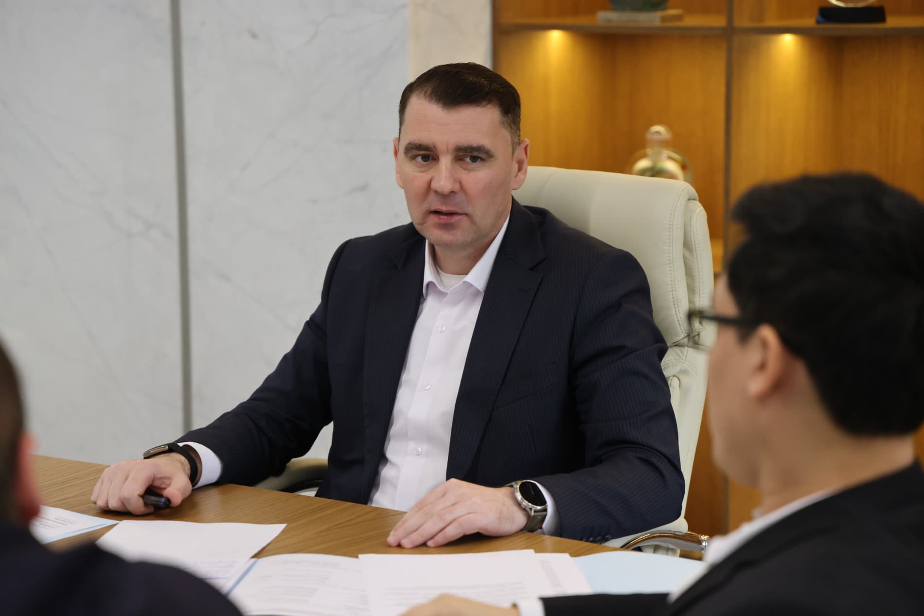 Meeting Held with Representatives of China Coal Resource Development