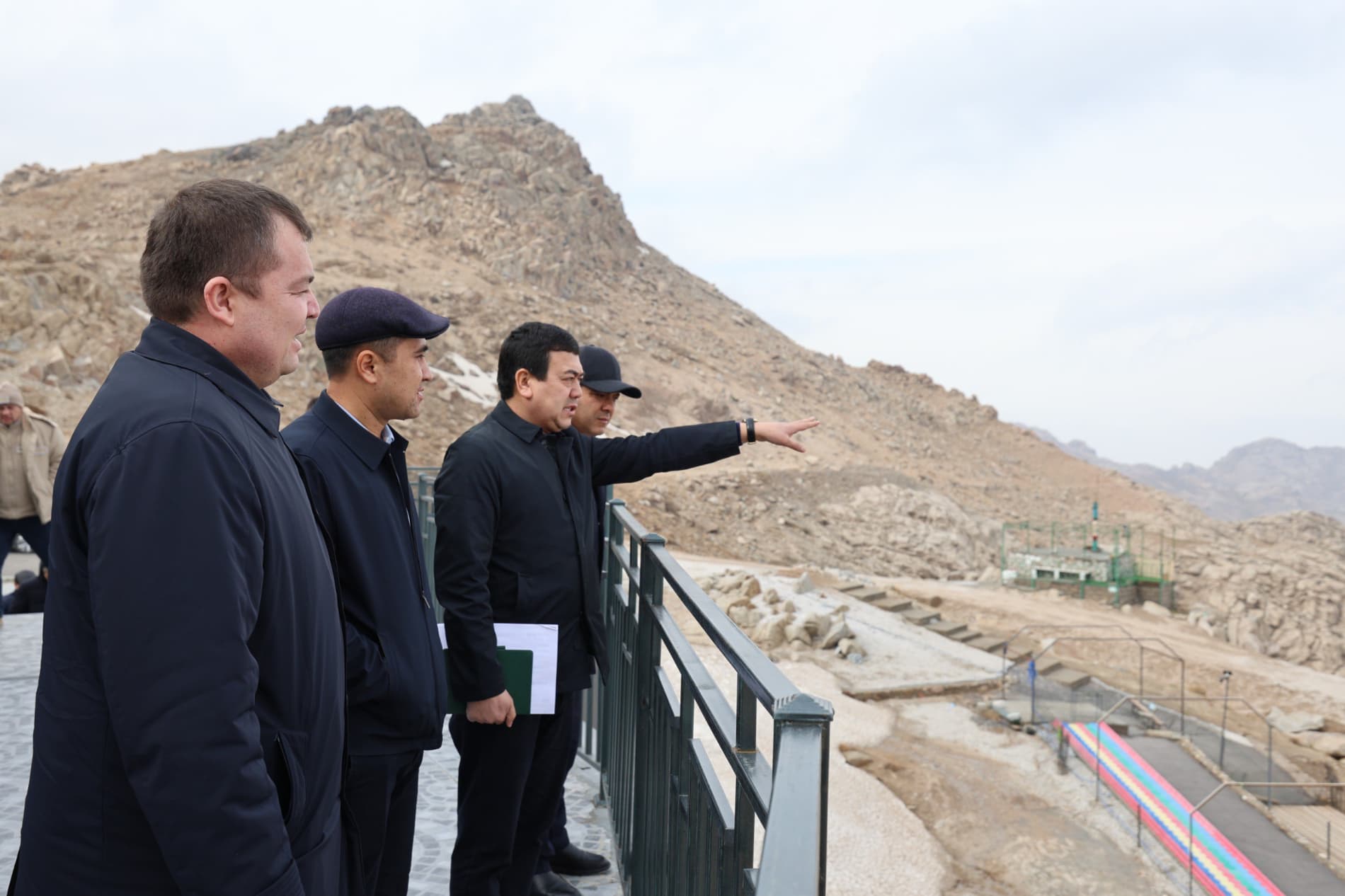 Служебная поездка в Хатырчи: новые заводы и решение проблем предпринимателей