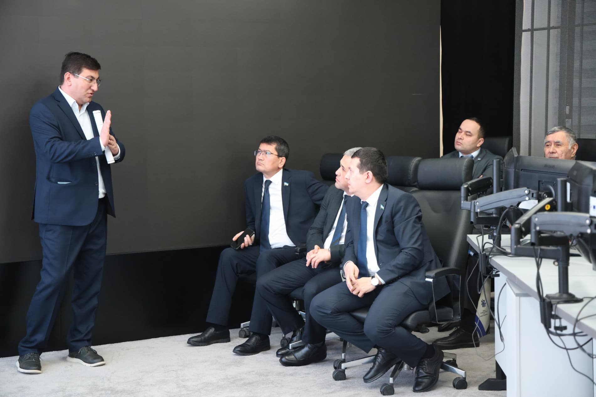 Kon-geologiya vazirligida Oliy Majlis Qonunchilik palatasi qo‘mitasining eshituvi bo‘lib o‘tdi