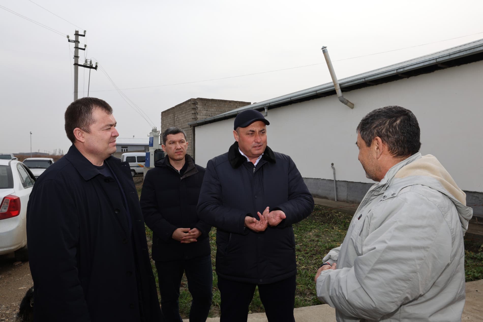 Служебная поездка в Хатырчи: новые заводы и решение проблем предпринимателей