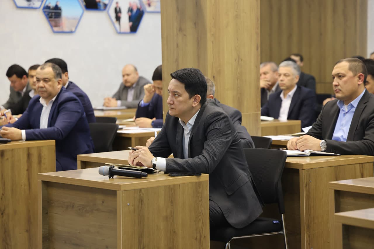 Tog‘-kon sanoati va geologiya vazirligida joriy faoliyatning tanqidiy tahliliga bag‘ishlangan yig‘ilish bo‘lib o‘tdi