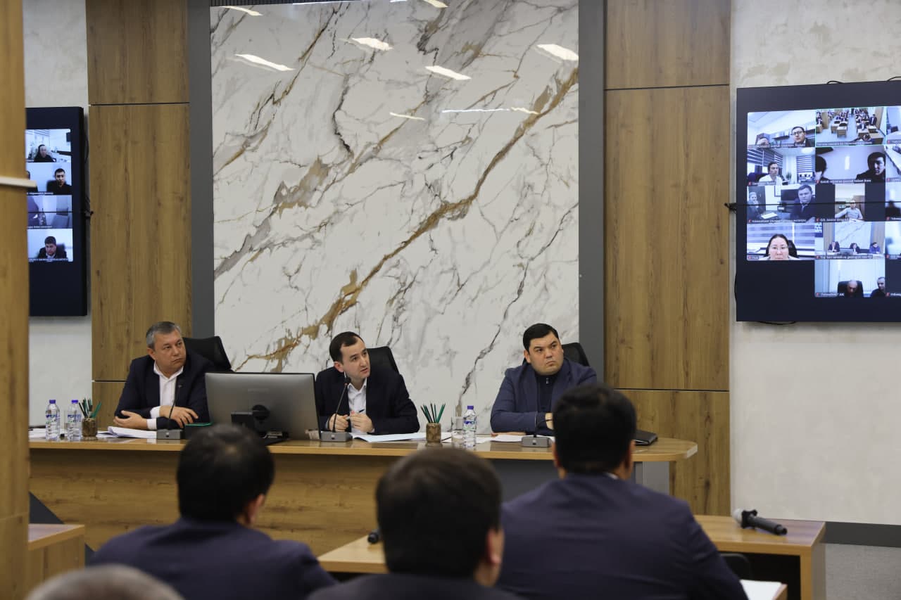 Tog‘-kon sanoati va geologiya vazirligida joriy faoliyatning tanqidiy tahliliga bag‘ishlangan yig‘ilish bo‘lib o‘tdi