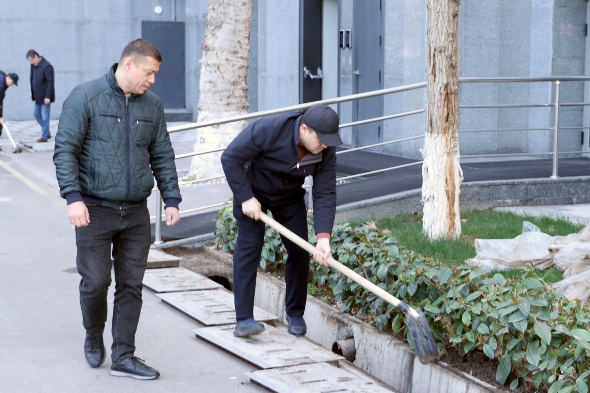 Сотрудники Министерства горнодобывающей промышленности и геологии приняли участие во всенародном хашаре