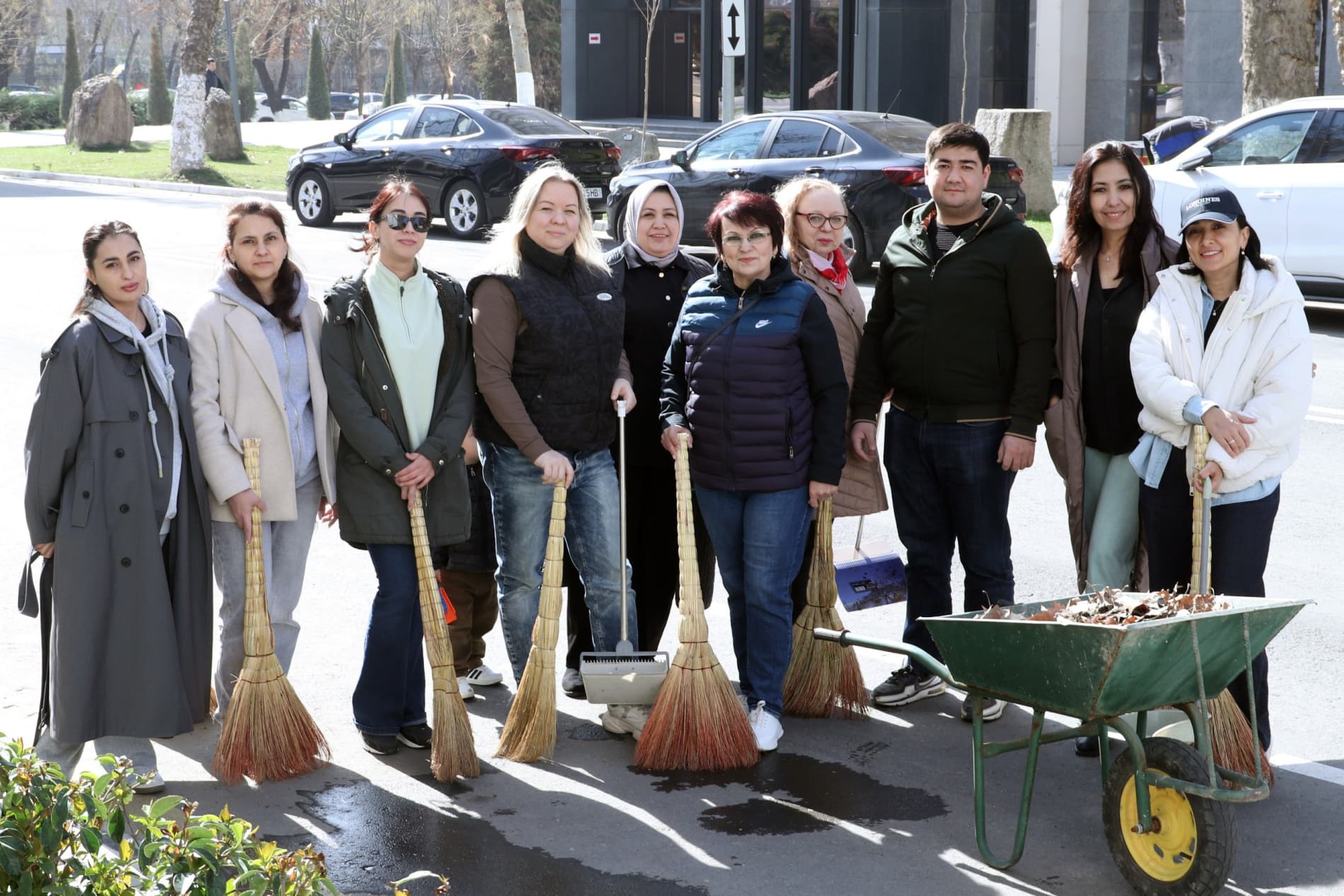 Сотрудники Министерства горнодобывающей промышленности и геологии приняли участие во всенародном хашаре