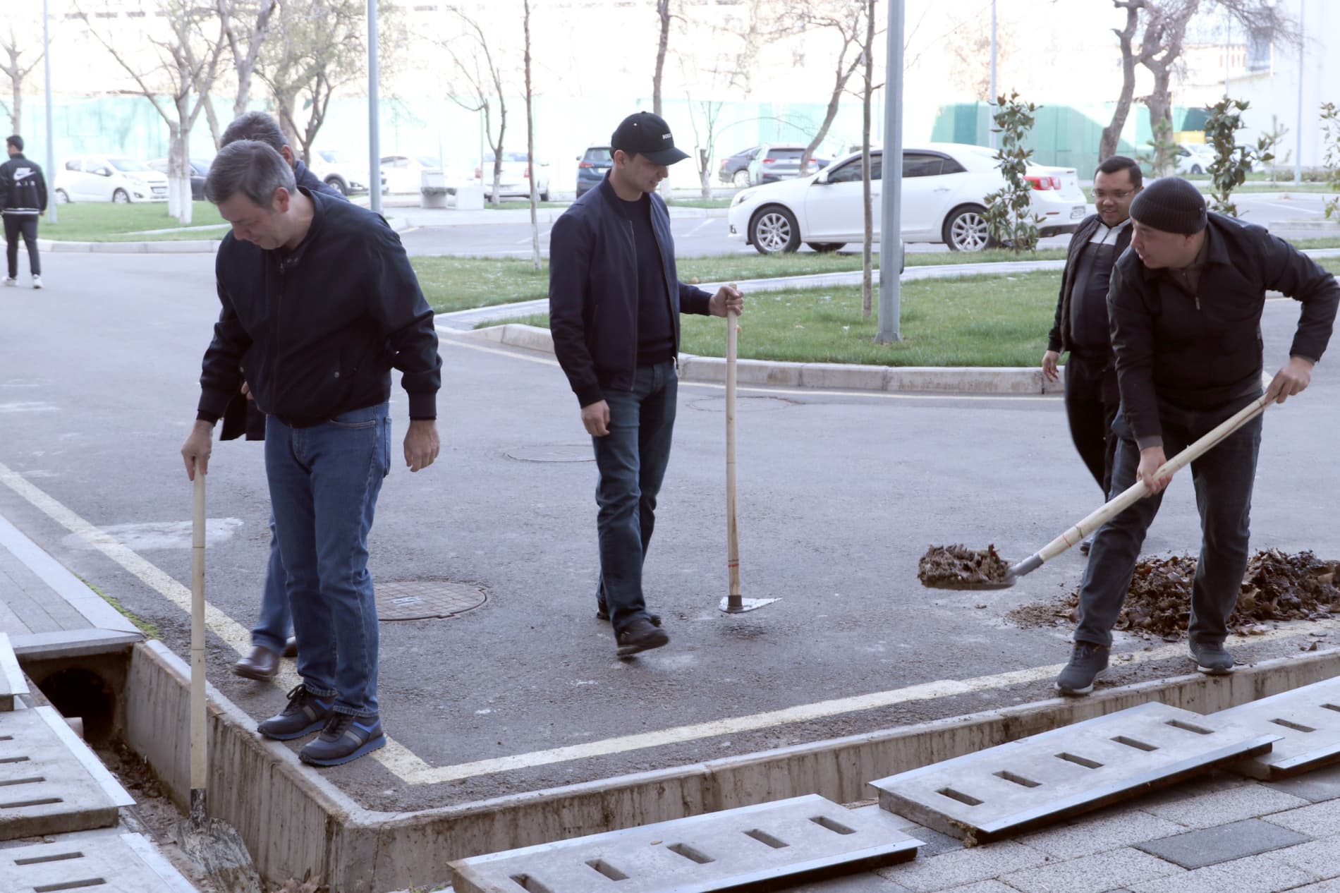Сотрудники Министерства горнодобывающей промышленности и геологии приняли участие во всенародном хашаре