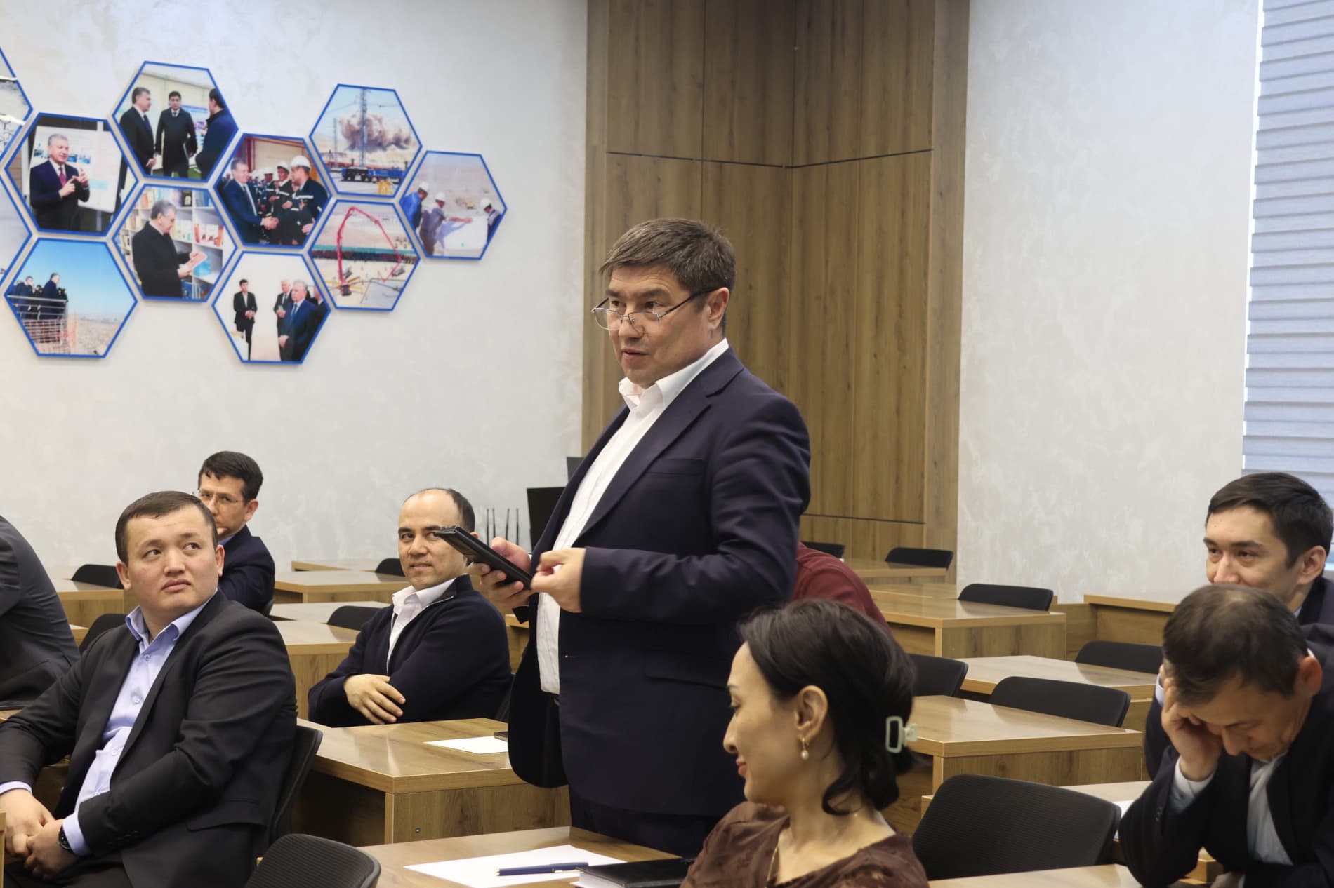 Navro‘z arafasida vazirlik xodimlari o‘rtasida ommaviy diktant tadbiri o‘tkazildi