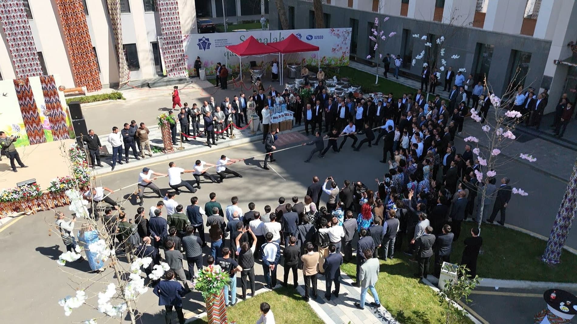 A ceremonial event is being held under the slogan “Glorifying Navruz means glorifying the human being”