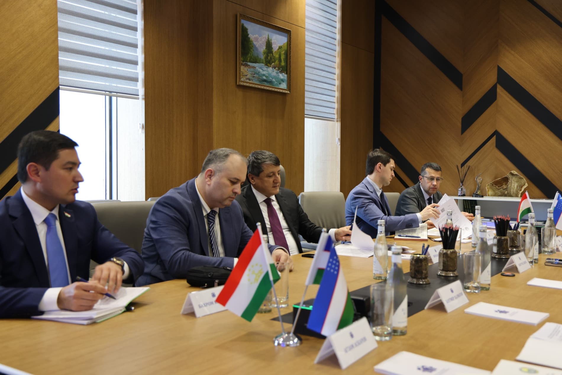 Tojikiston Respublikasi sanoat va yangi texnologiyalar vaziri bilan o‘tkazilgan uchrashuv xususida