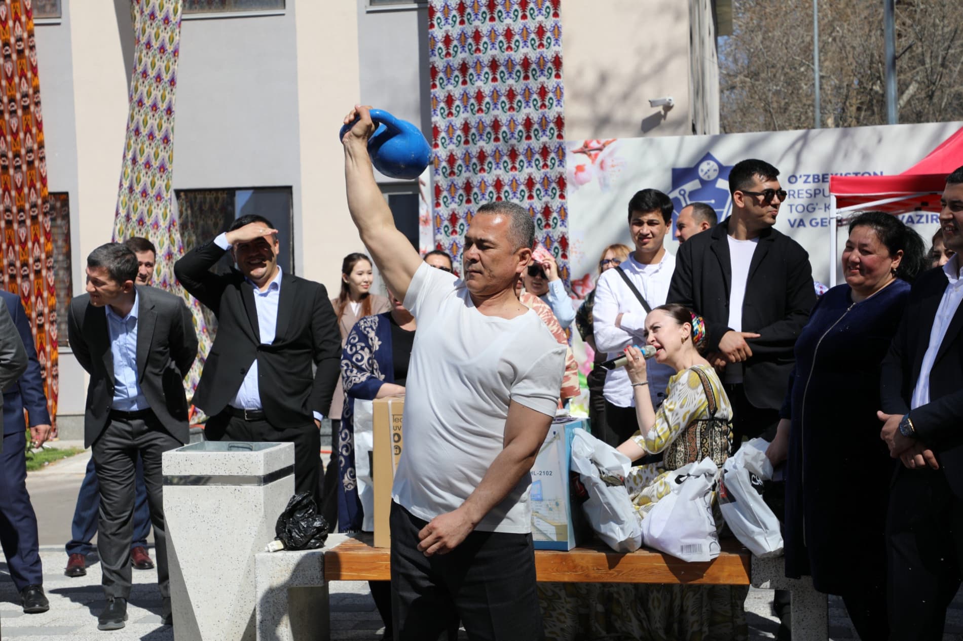 A ceremonial event is being held under the slogan “Glorifying Navruz means glorifying the human being”