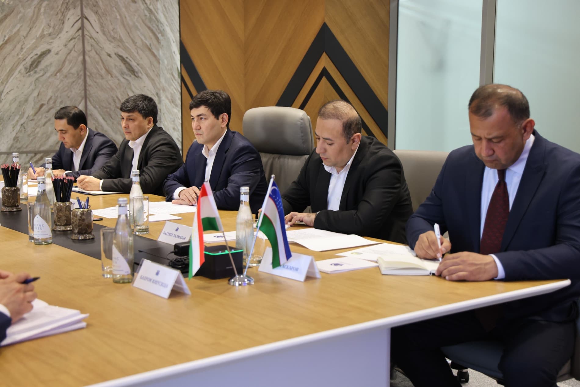 Tojikiston Respublikasi sanoat va yangi texnologiyalar vaziri bilan o‘tkazilgan uchrashuv xususida