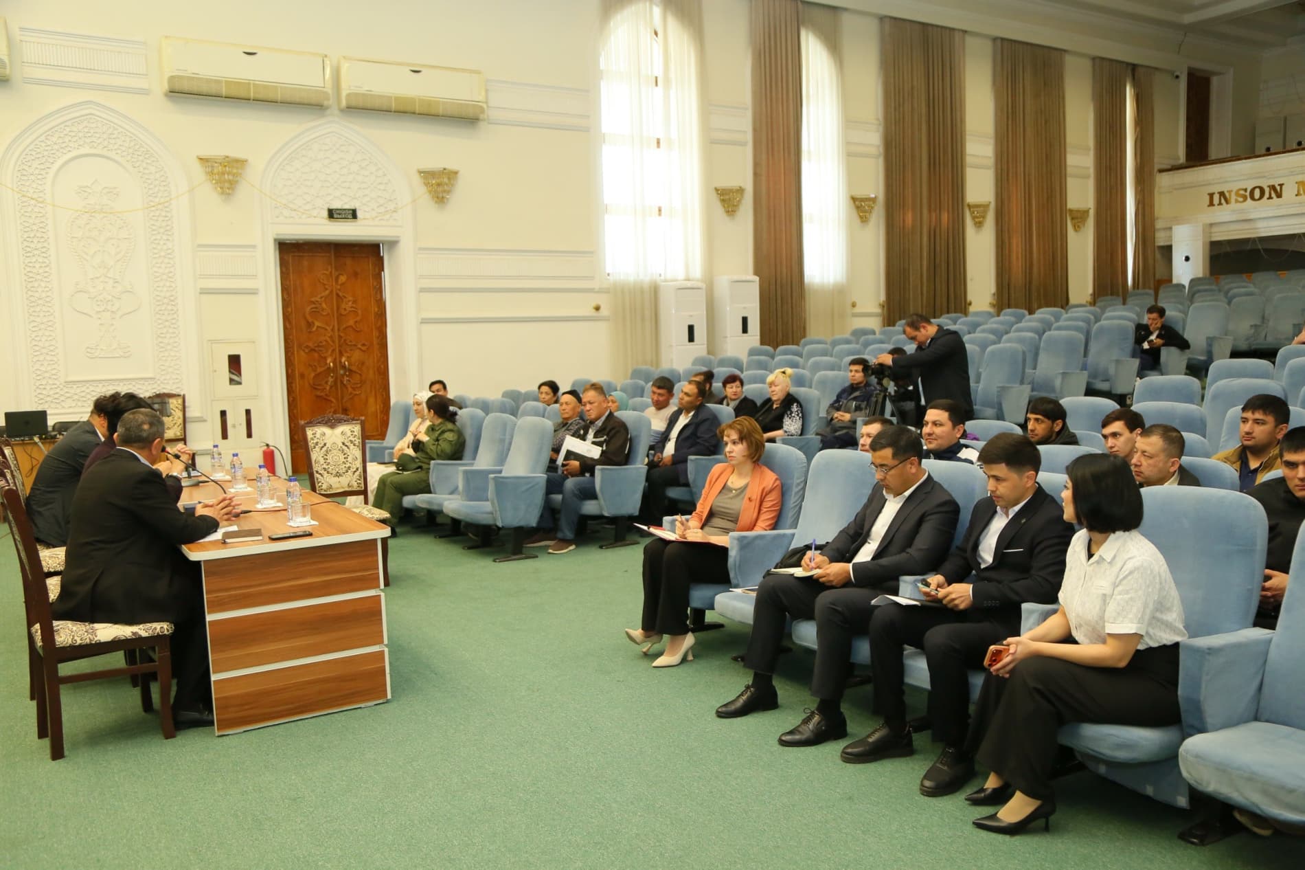 В городе Бекабаде проведен выездной прием