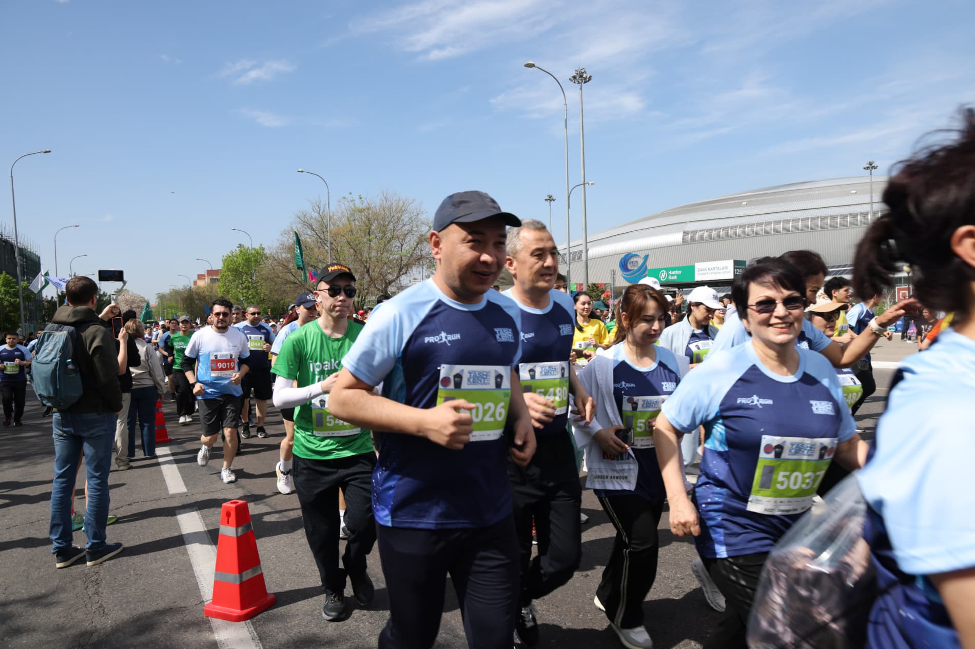 Сотрудники министерства приняли участие в международном соревновании International Tashkent Marathon 2026