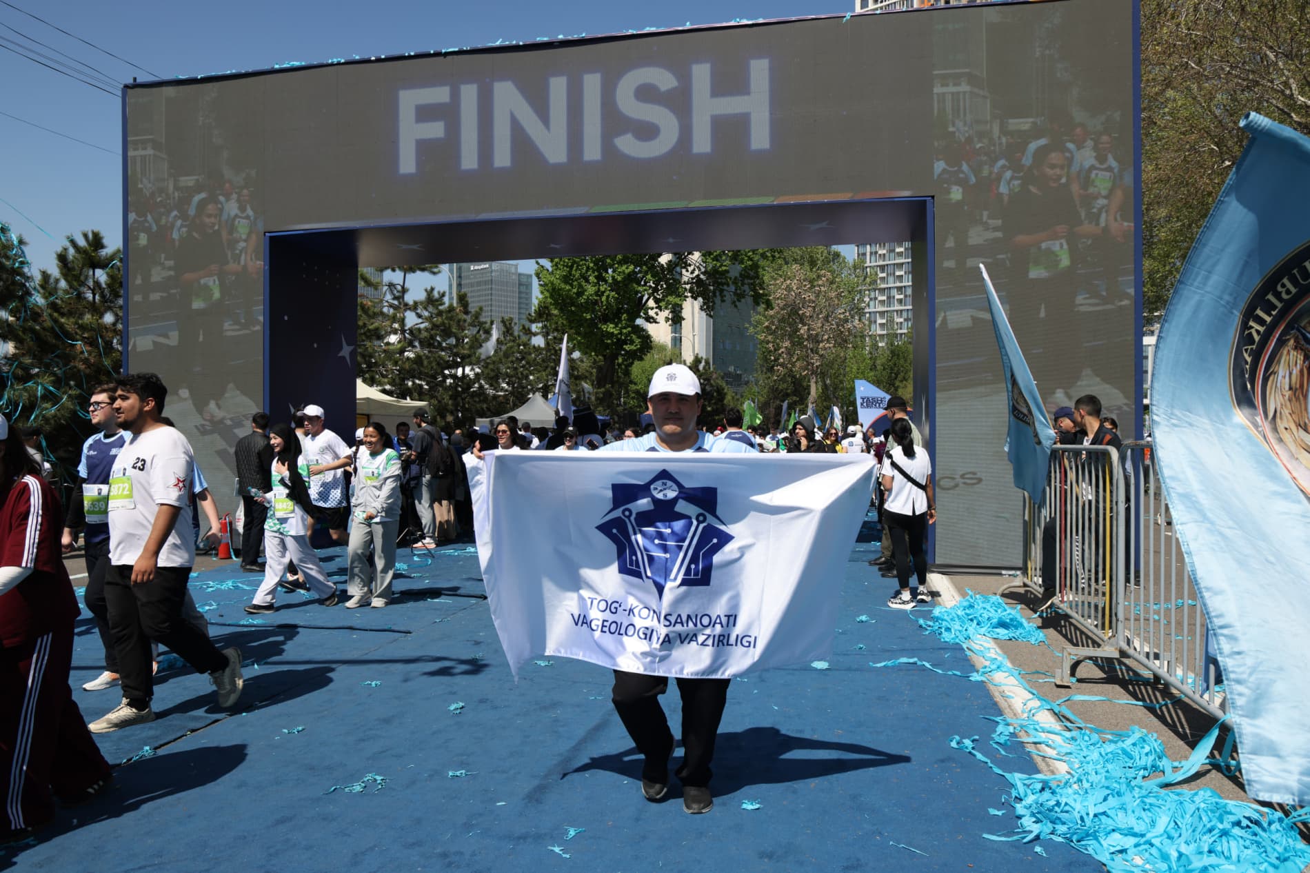 Сотрудники министерства приняли участие в международном соревновании International Tashkent Marathon 2026