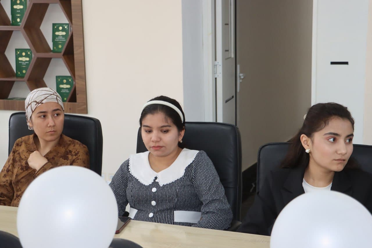 A “Leader and Youth” Meeting Held in Bukhara Region