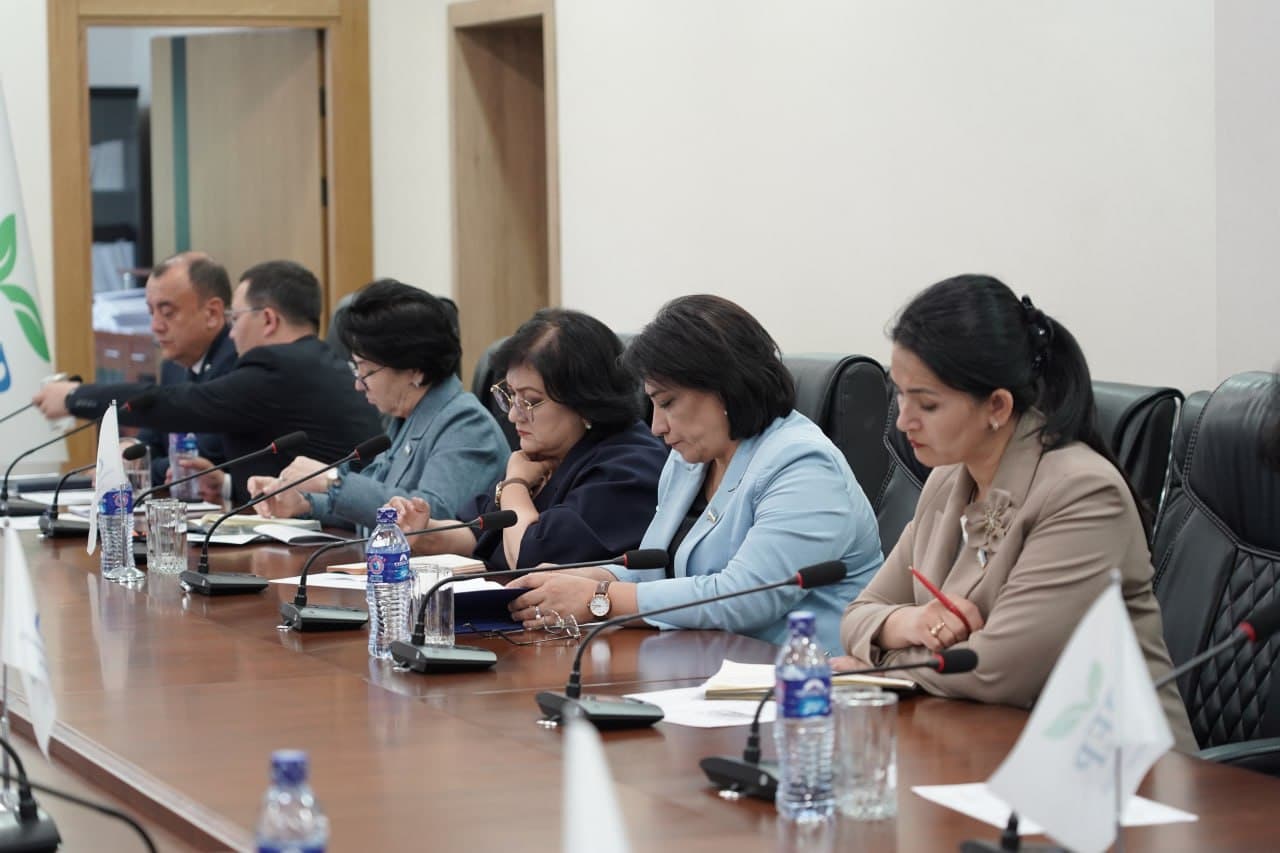 Oliy Majlis Qonunchilik palatasi qo‘mitasida yer osti suvlaridan foydalanish va ularni muhofaza qilish borasidagi ishlar holati muhokama qilindi