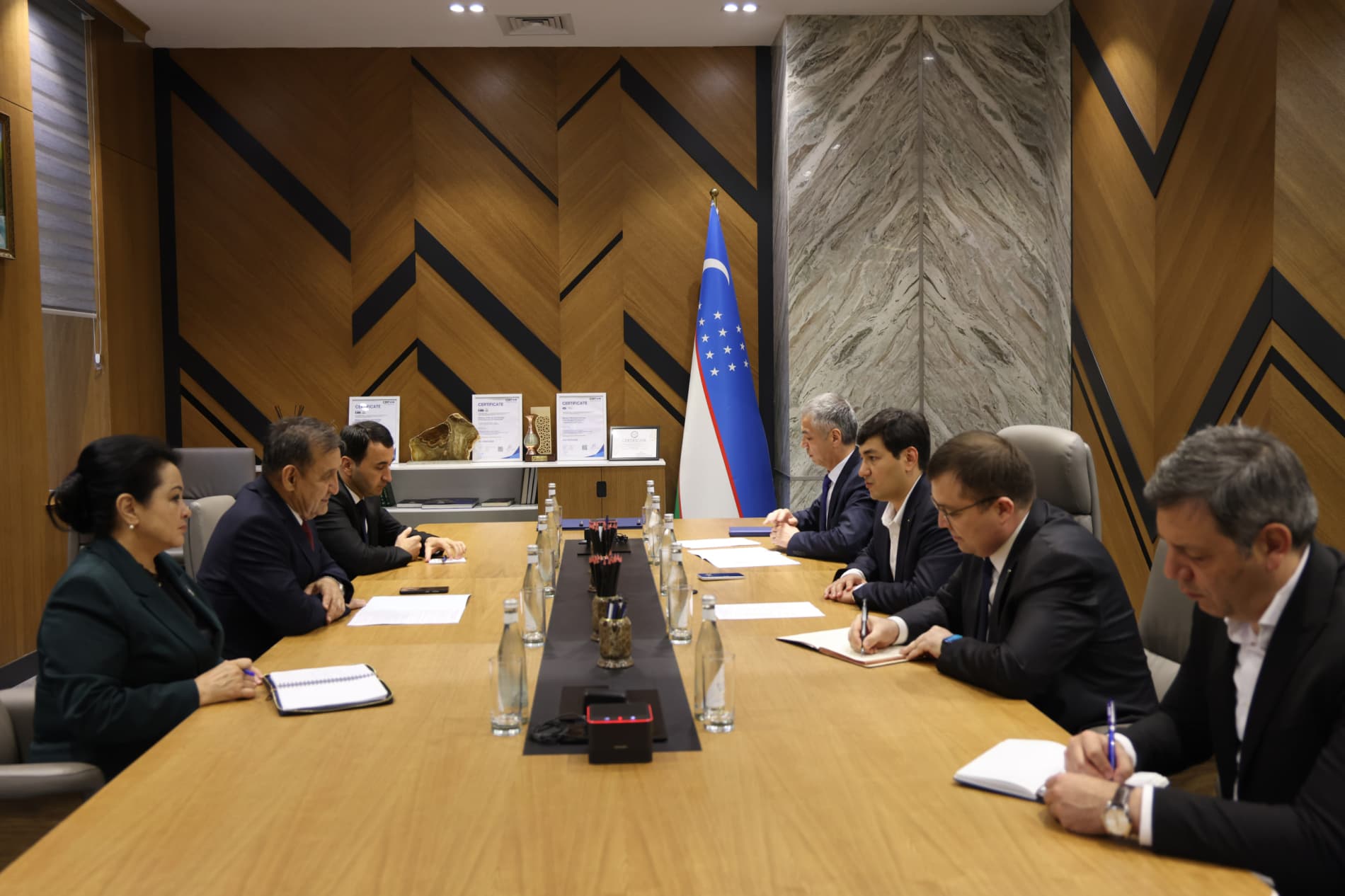 Memorandum of Cooperation Signed between the Ministry of Mining Industry and Geology and the Senate Committee on Judicial-Legal Issues and Anti-Corruption