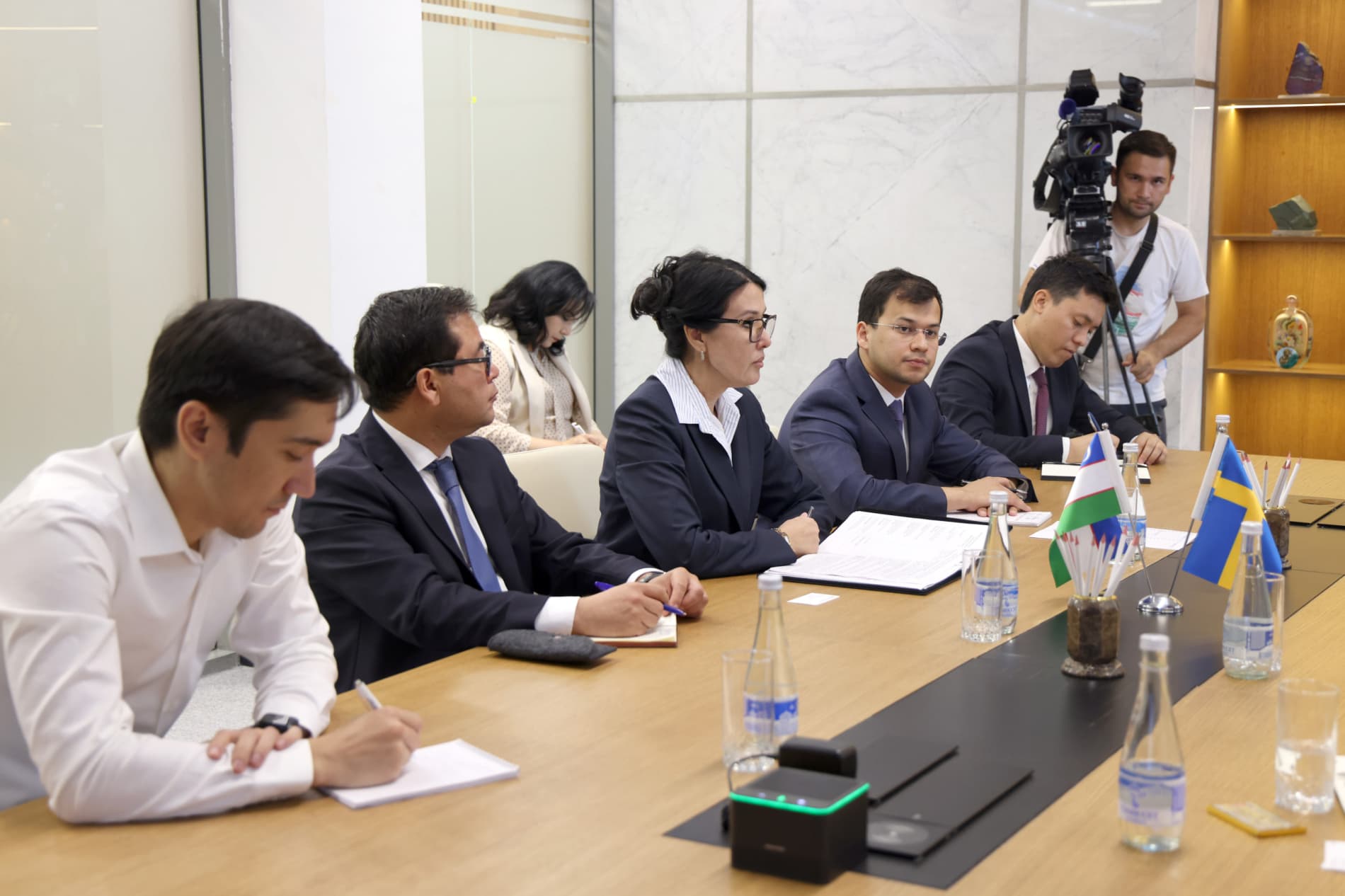 Shvetsiya Qirolligi Tashqi ishlar vazirligining xalqaro rivojlanish hamkorligi va tashqi savdo bo‘yicha davlat kotibi boshchiligidagi delegatsiya bilan uchrashuv o‘tkazildi