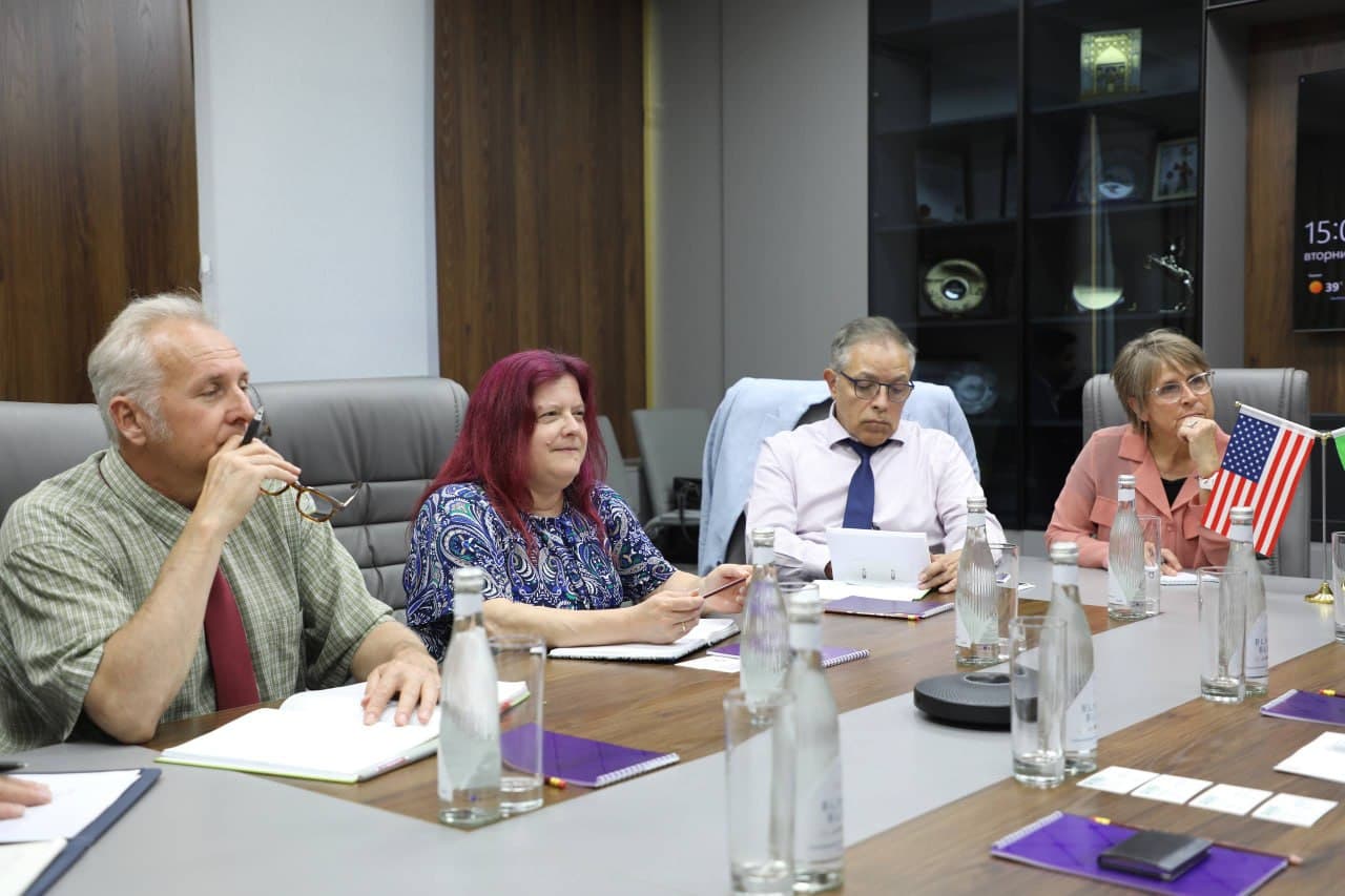 Cooperation with U.S. Geologists Discussed