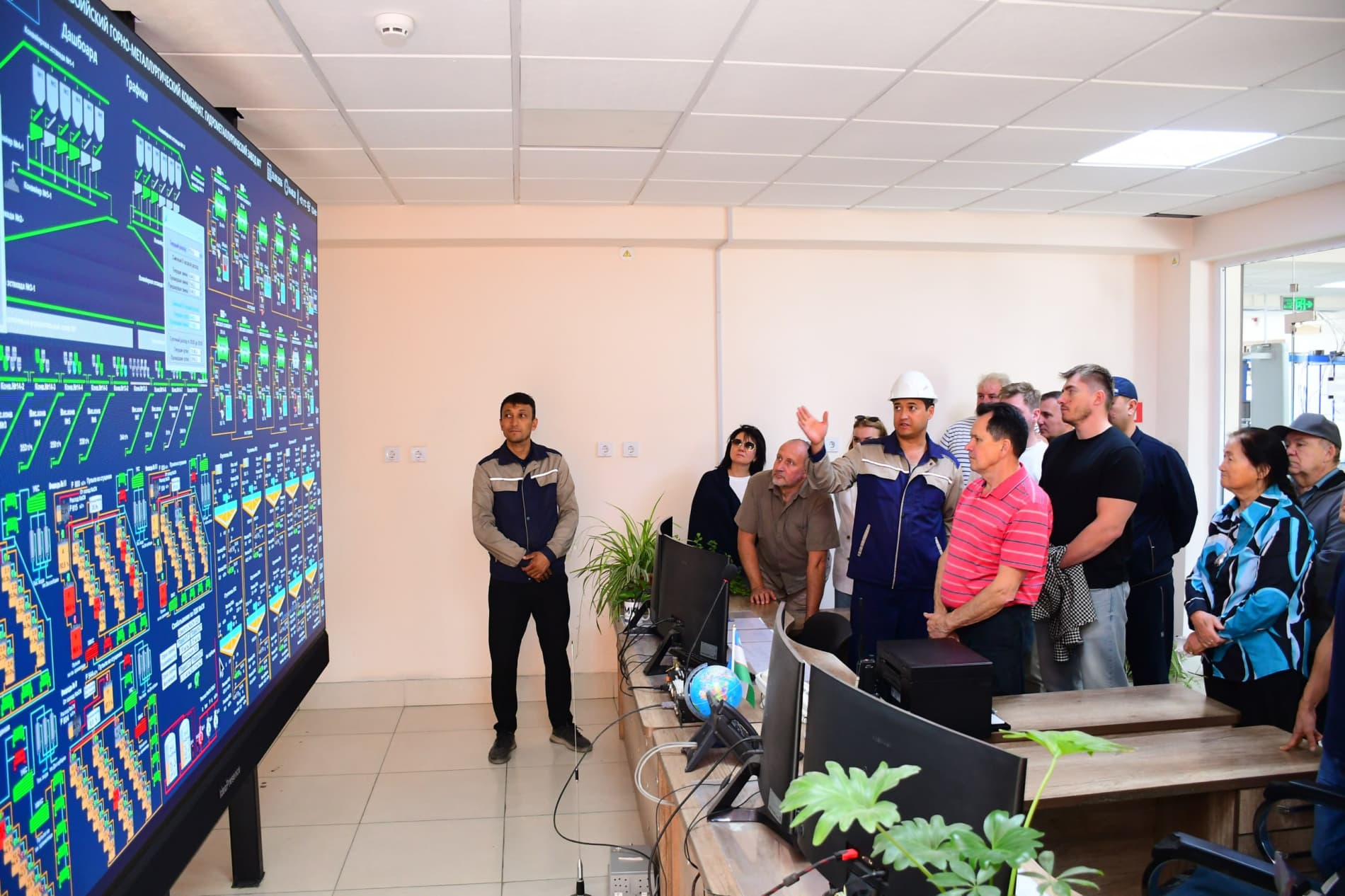 В Навои состоялась VII Международная научно-техническая конференция