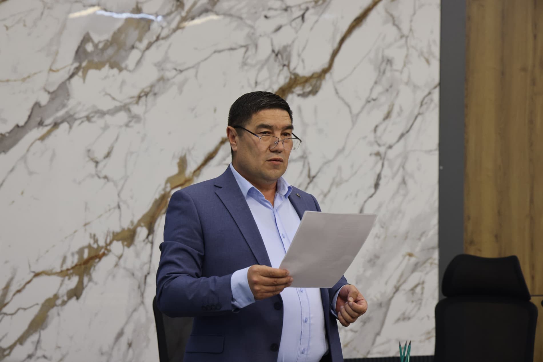 A Dictation Held under the Slogan ‘My Uzbek Language Is My Soul’