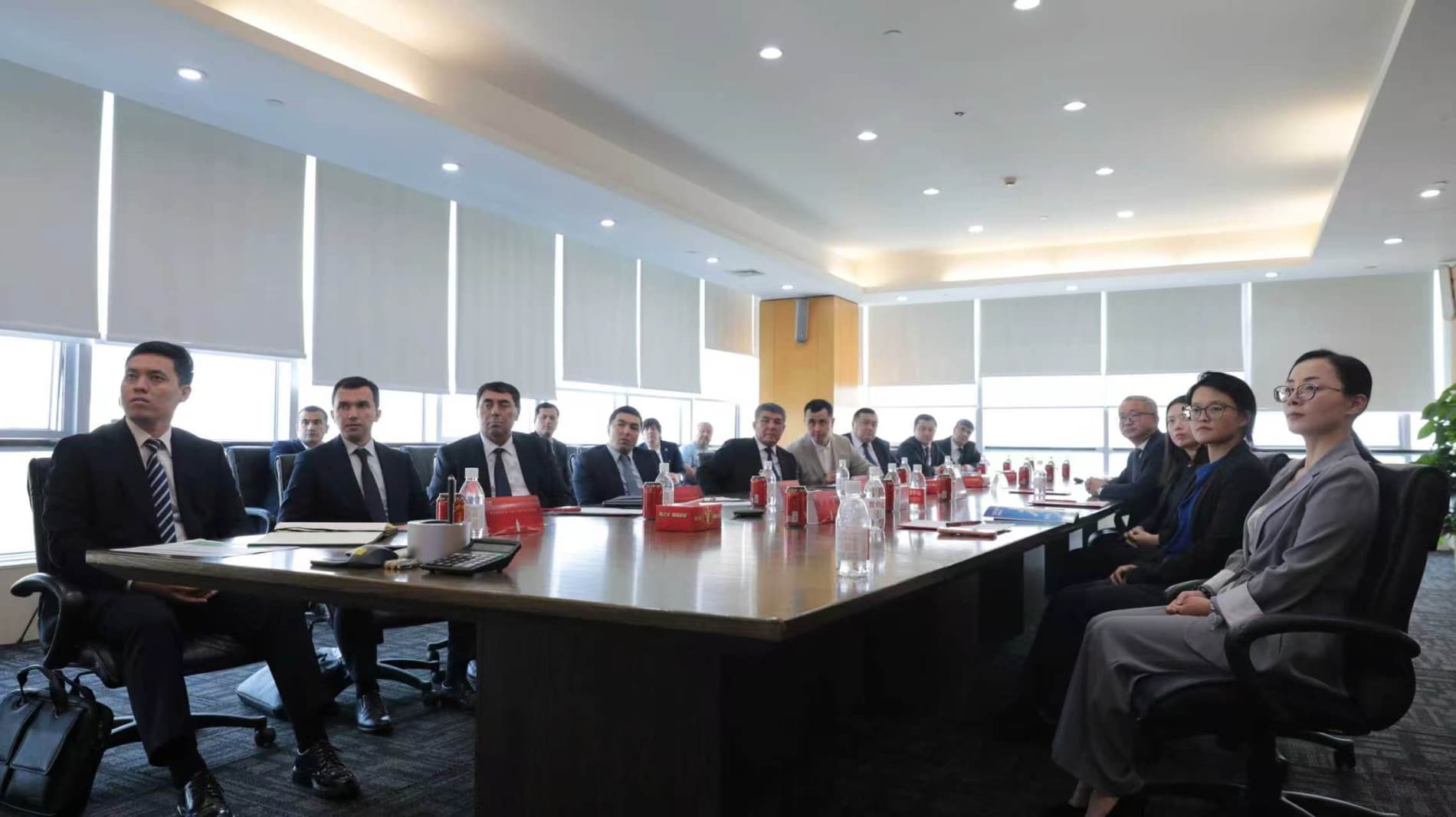 Ministry Representatives Visit JDB Group Facilities During Working Trip to China