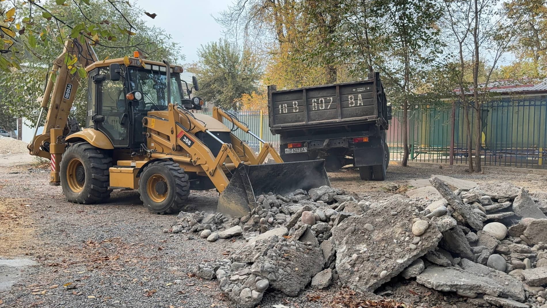 Chirchiq shahrida keng ko'lamli tozalik va obodonlashtirish ishlari davom etmoqda