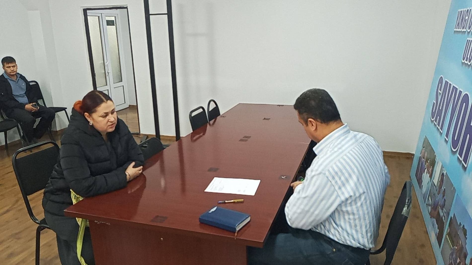 Chirchiq shahar Xalq qabulxonasida shahar hokimining o‘rinbosari U.Rasulmatov tomonidan fuqarolar qabuli o‘tkazildi.