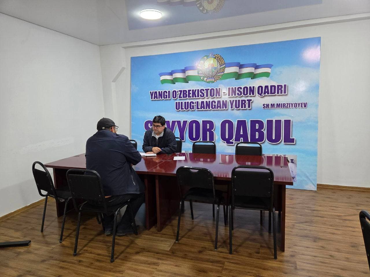 Chirchiq shahar Xalq qabulxonasida shahar hokimining o‘rinbosari Sh.Raimjanov tomonidan fuqarolar qabuli o‘tkazildi.